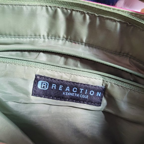 Barbie Pink Canvas Handbag - Picture 5 of 5